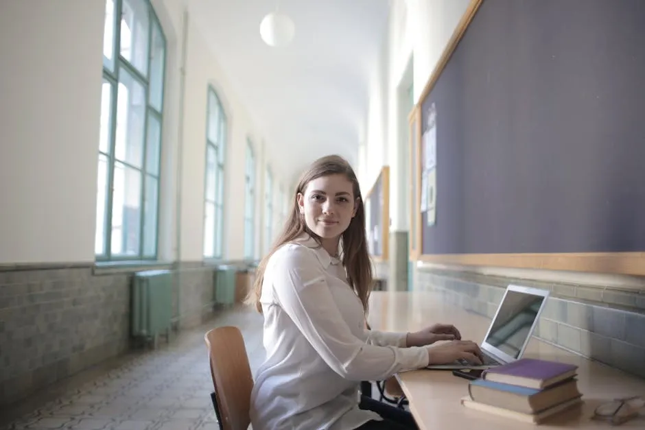 Tela de computador com documento academico aberto no Google Docs